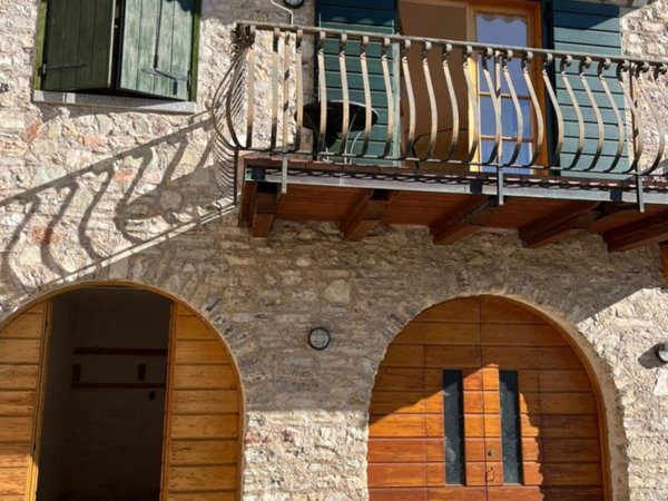 appartamento in vendita a Tignale in zona Aer