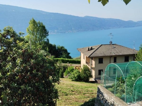 appartamento in vendita a Tignale in zona Gardola