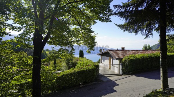 casa indipendente in vendita a Tignale