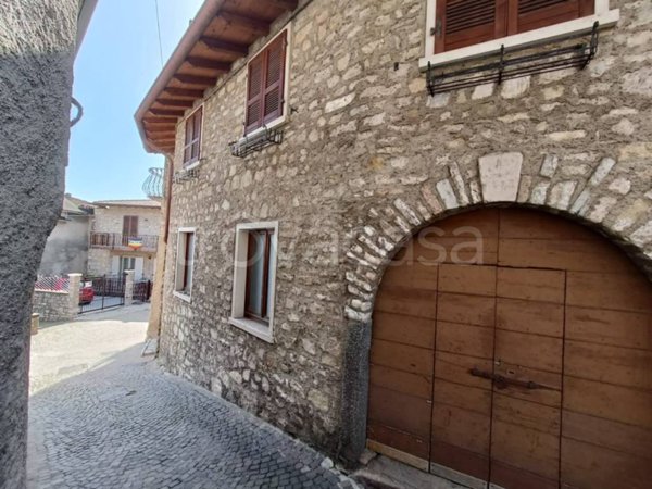 casa indipendente in vendita a Tignale in zona Gardola