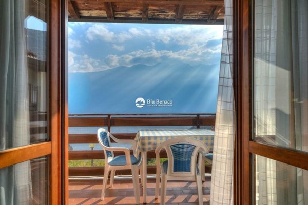 appartamento in vendita a Tignale in zona Prabione