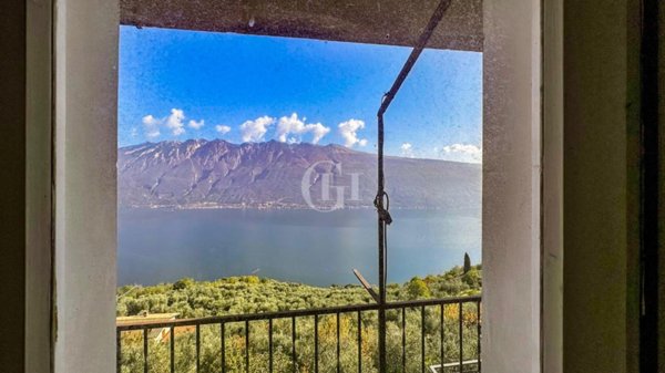 casa indipendente in vendita a Tignale in zona Piovere