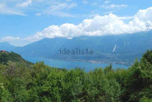 casa indipendente in vendita a Tignale