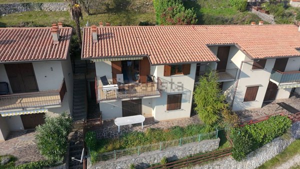 appartamento in vendita a Tignale in zona Piovere