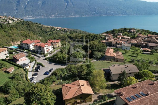 casa indipendente in vendita a Tignale in zona Aer