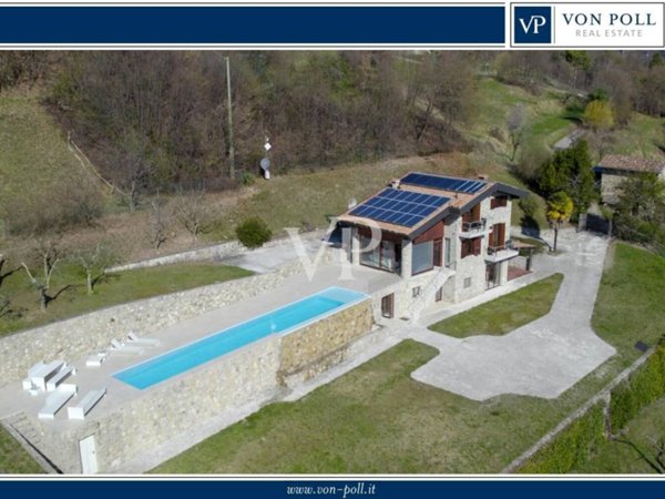 casa indipendente in vendita a Tignale