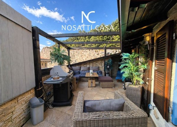 casa indipendente in vendita a Tignale in zona Piovere