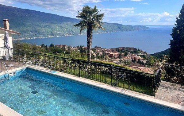 casa indipendente in vendita a Tignale in zona Gardola