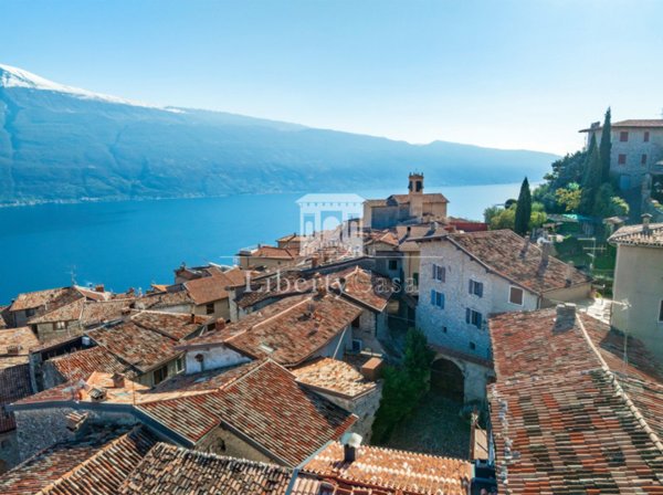 casa indipendente in vendita a Tignale