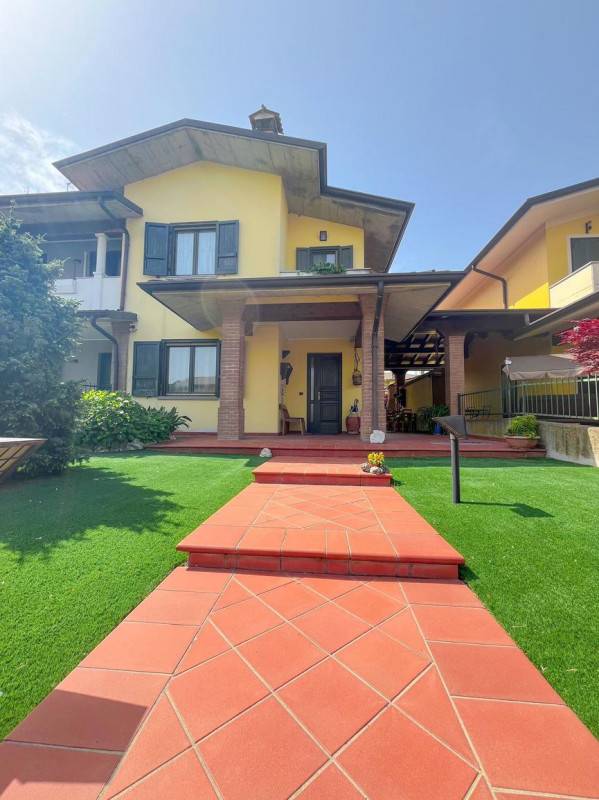 casa indipendente in vendita a Torbole Casaglia