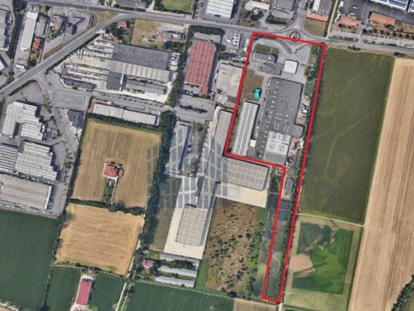 locale commerciale in vendita a Torbole Casaglia