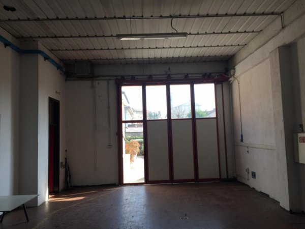 locale di sgombero in vendita a Torbole Casaglia