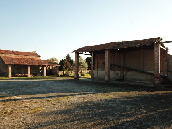 negozio in vendita a Torbole Casaglia