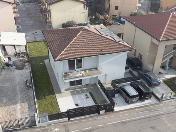 casa indipendente in vendita a Torbole Casaglia
