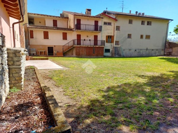 casa indipendente in vendita a Toscolano-Maderno in zona Gaino