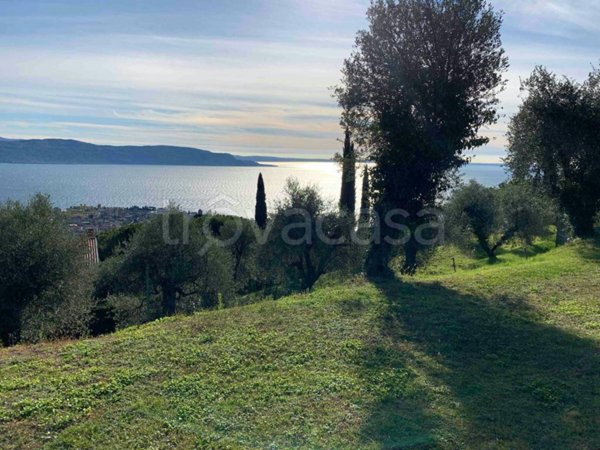 terreno edificabile in vendita a Toscolano-Maderno in zona Vigole