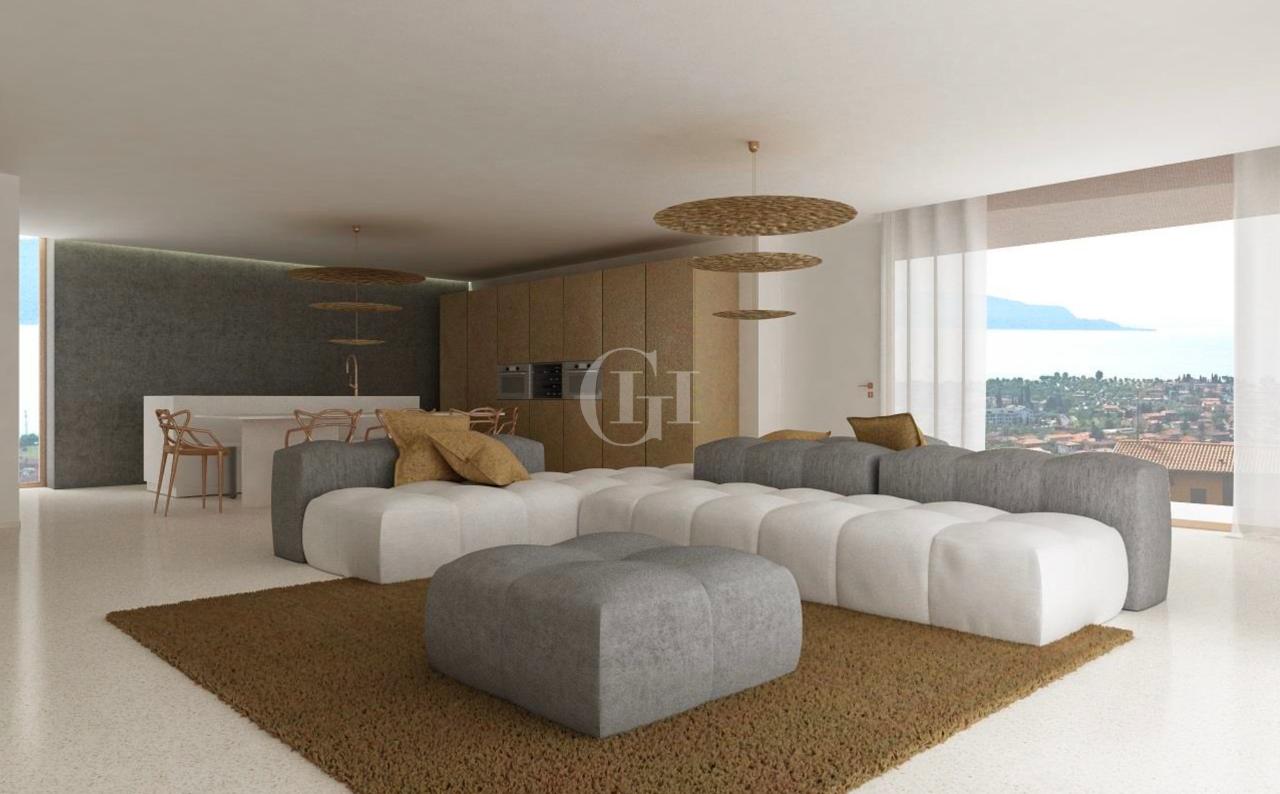 casa indipendente in vendita a Toscolano-Maderno in zona Maderno