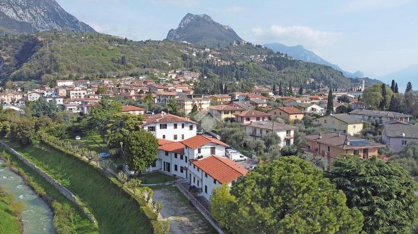 appartamento in vendita a Toscolano-Maderno in zona Toscolano