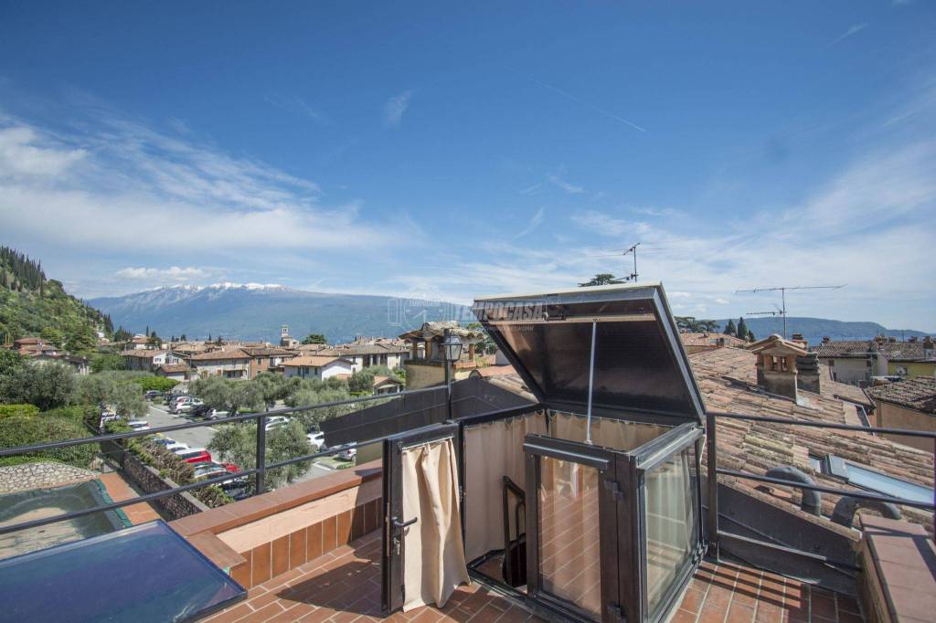 casa indipendente in vendita a Toscolano-Maderno
