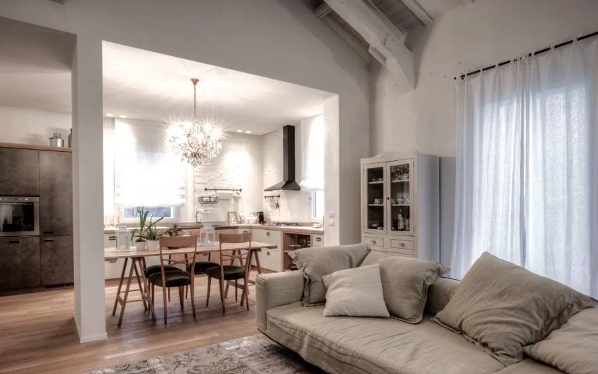 casa indipendente in vendita a Toscolano-Maderno