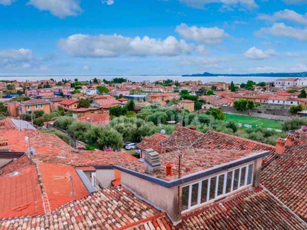 casa indipendente in vendita a Toscolano-Maderno in zona Maderno