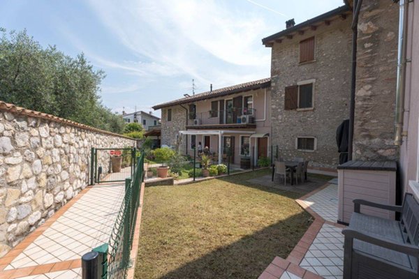 casa indipendente in vendita a Toscolano-Maderno in zona Toscolano