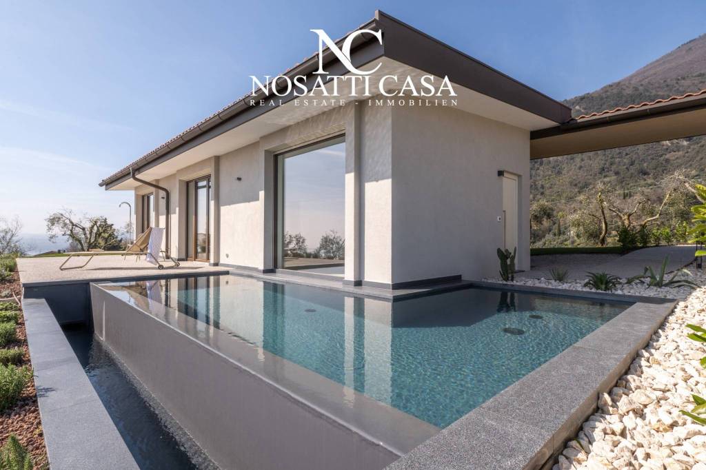 casa indipendente in vendita a Toscolano-Maderno in zona Toscolano