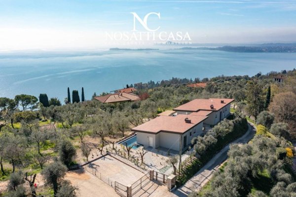 casa indipendente in vendita a Toscolano-Maderno in zona Toscolano