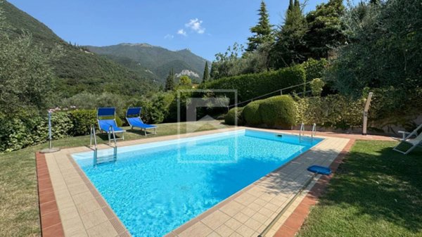 casa indipendente in vendita a Toscolano-Maderno in zona Maclino