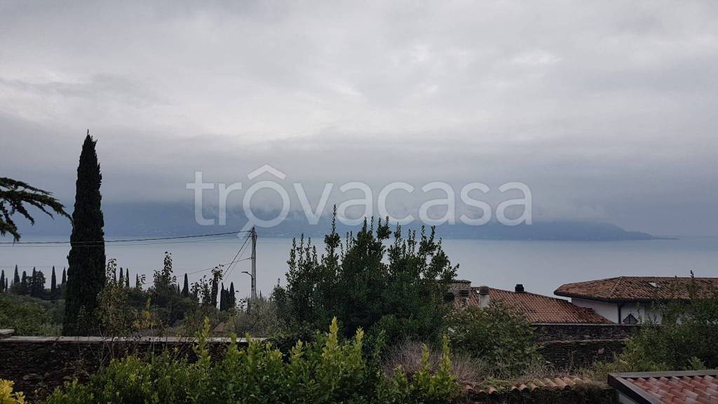 casa indipendente in vendita a Toscolano-Maderno in zona Cecina