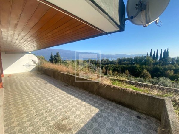 casa indipendente in vendita a Toscolano-Maderno