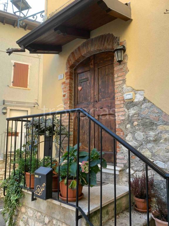 casa indipendente in vendita a Toscolano-Maderno in zona Gaino