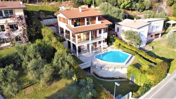 casa indipendente in vendita a Toscolano-Maderno