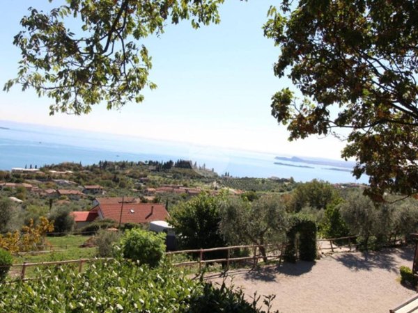casa indipendente in vendita a Toscolano-Maderno