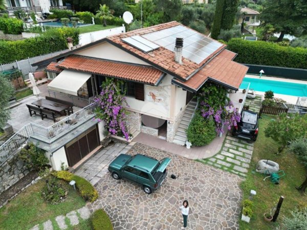 casa indipendente in vendita a Toscolano-Maderno