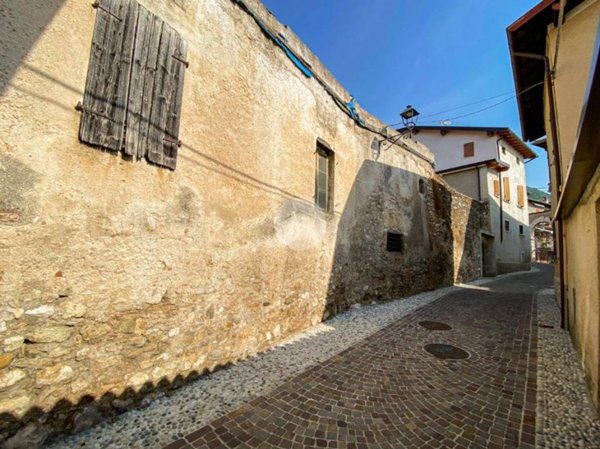 appartamento in vendita a Toscolano-Maderno in zona Toscolano