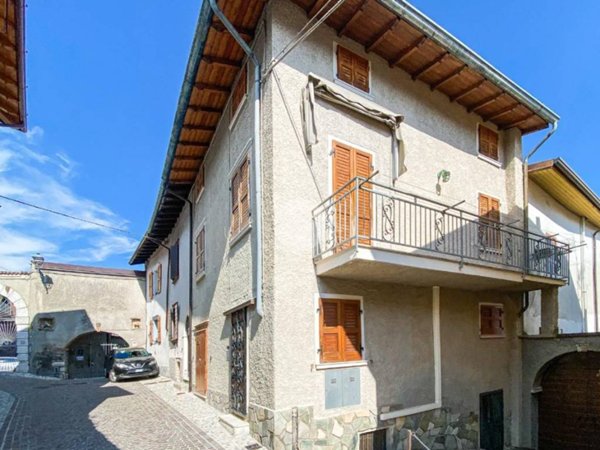 casa indipendente in vendita a Toscolano-Maderno in zona Gaino