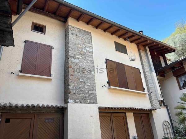 casa indipendente in vendita a Toscolano-Maderno