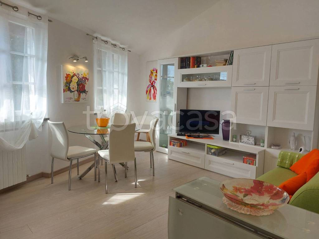 appartamento in vendita a Toscolano-Maderno in zona Gaino