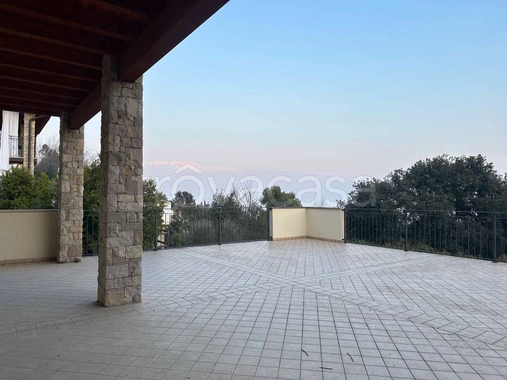 appartamento in vendita a Toscolano-Maderno in zona Toscolano