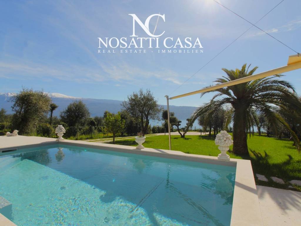 casa indipendente in vendita a Toscolano-Maderno in zona Cecina
