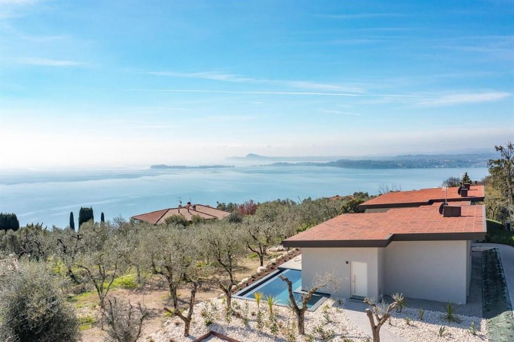 casa indipendente in vendita a Toscolano-Maderno in zona Maderno
