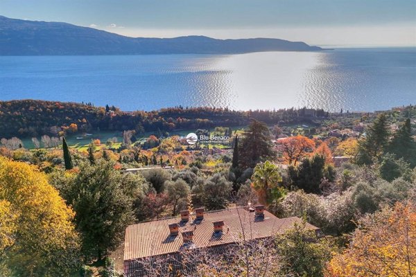 casa indipendente in vendita a Toscolano-Maderno in zona Toscolano