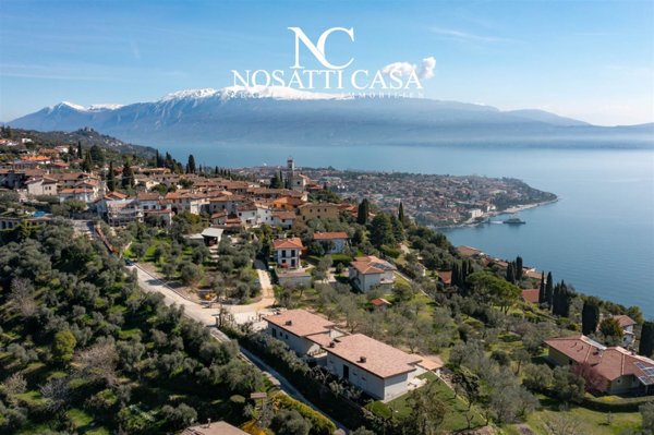 casa indipendente in vendita a Toscolano-Maderno in zona Maderno
