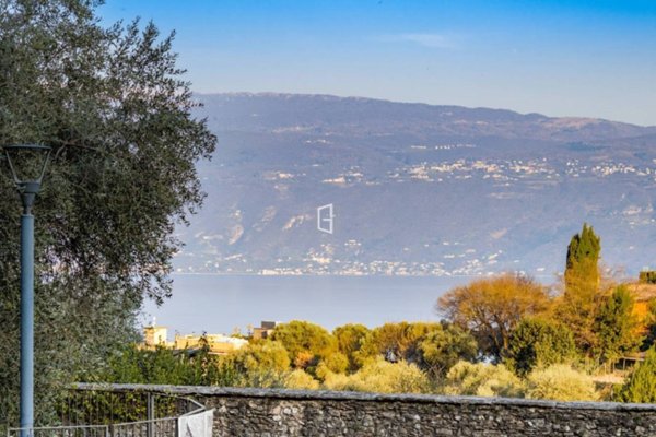 casa indipendente in vendita a Toscolano-Maderno in zona Cecina