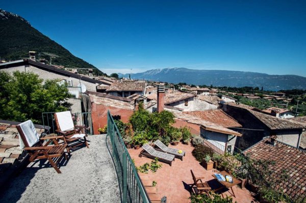 casa indipendente in vendita a Toscolano-Maderno in zona Gaino