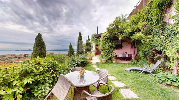 casa indipendente in vendita a Toscolano-Maderno in zona Maderno