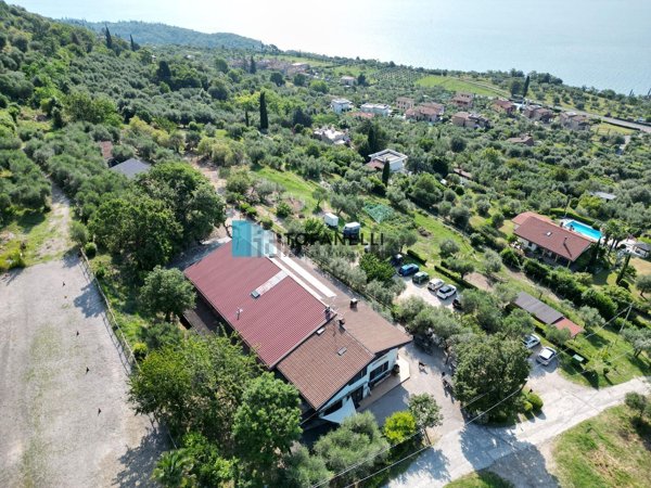 negozio in vendita a Toscolano-Maderno