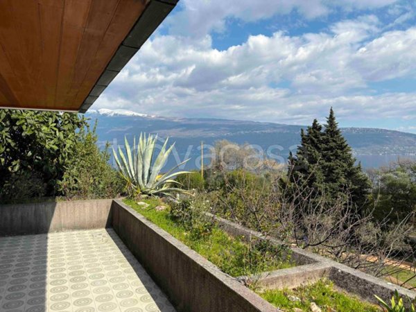 casa indipendente in vendita a Toscolano-Maderno