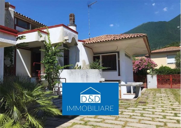 casa indipendente in vendita a Toscolano-Maderno in zona Toscolano